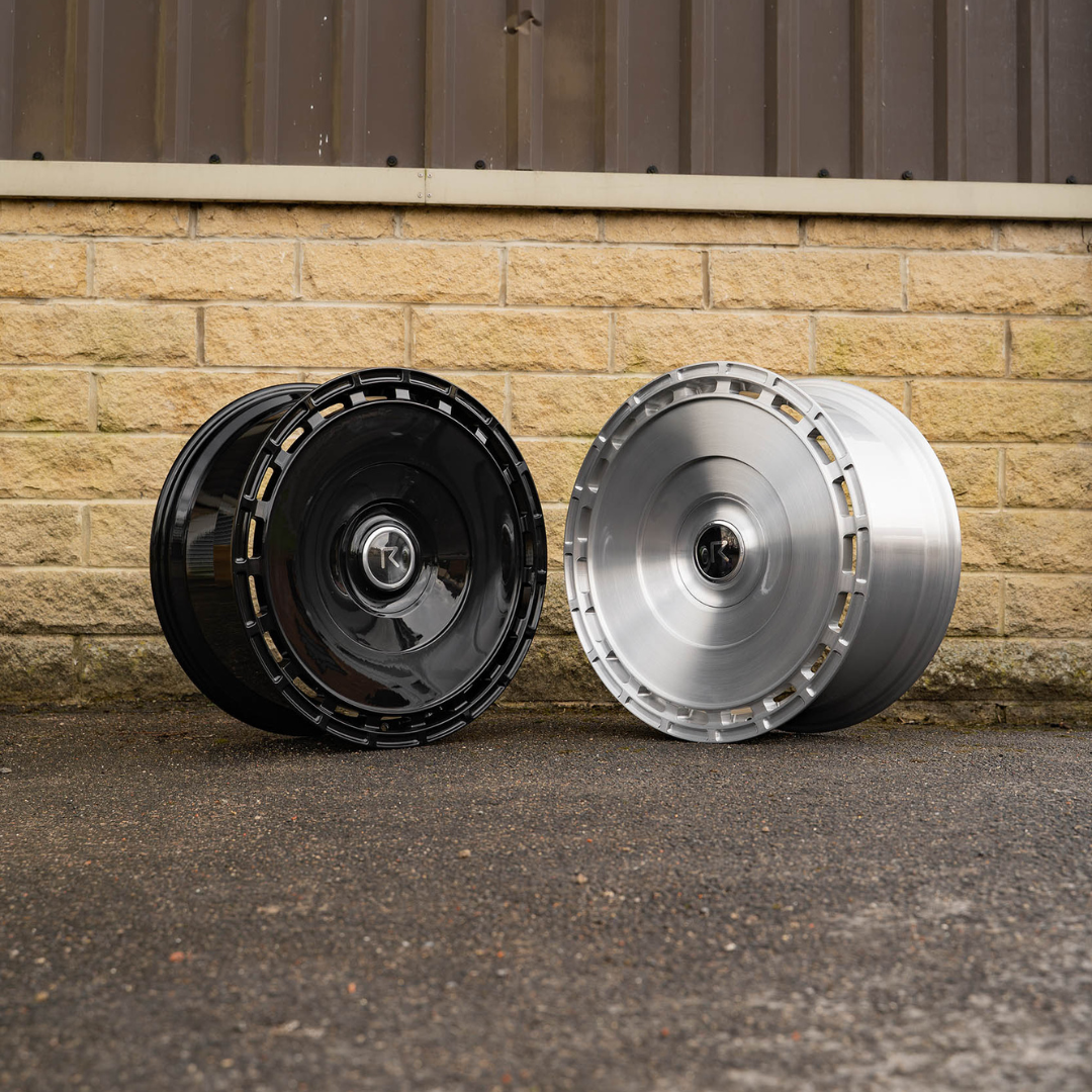 23 inch Riviera FG6 Alloy Wheel (Set of 4)