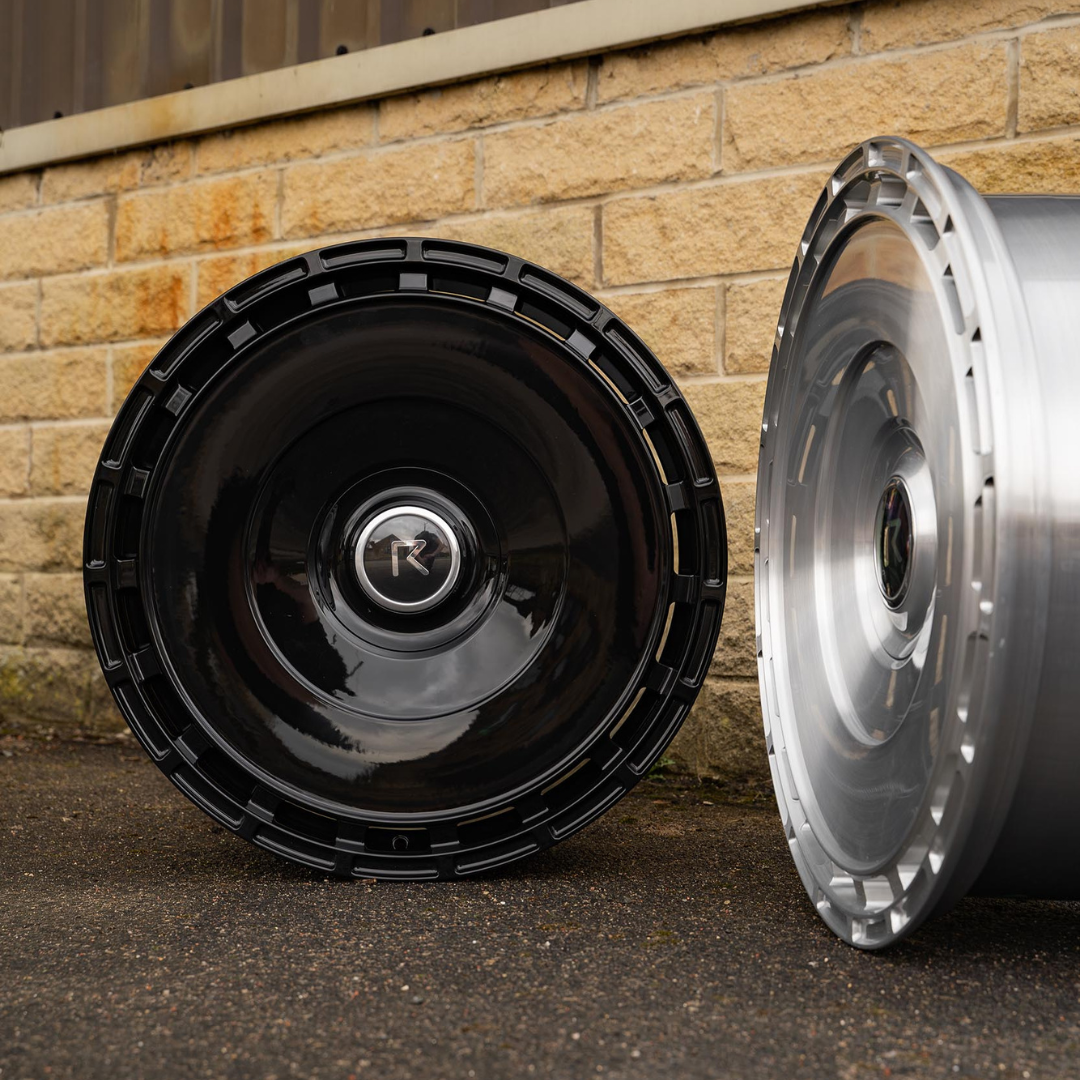 23 inch Riviera FG6 Alloy Wheel (Set of 4)