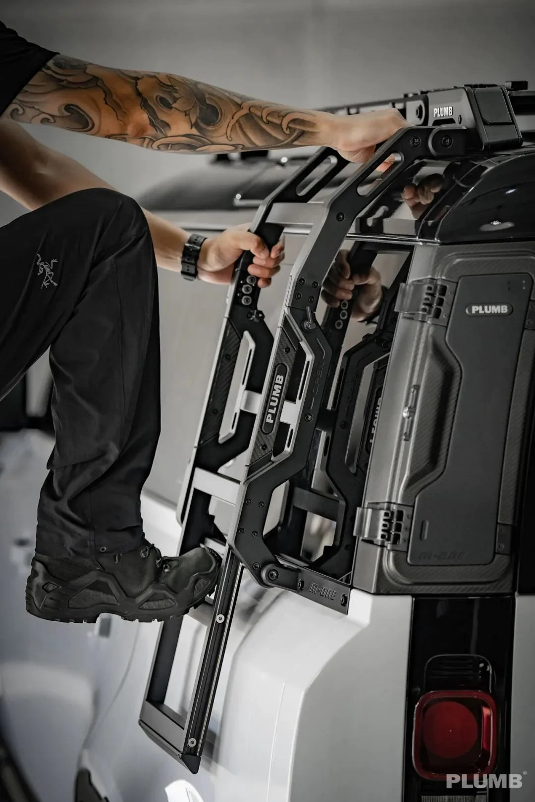 Plumb Deployable Side Ladder