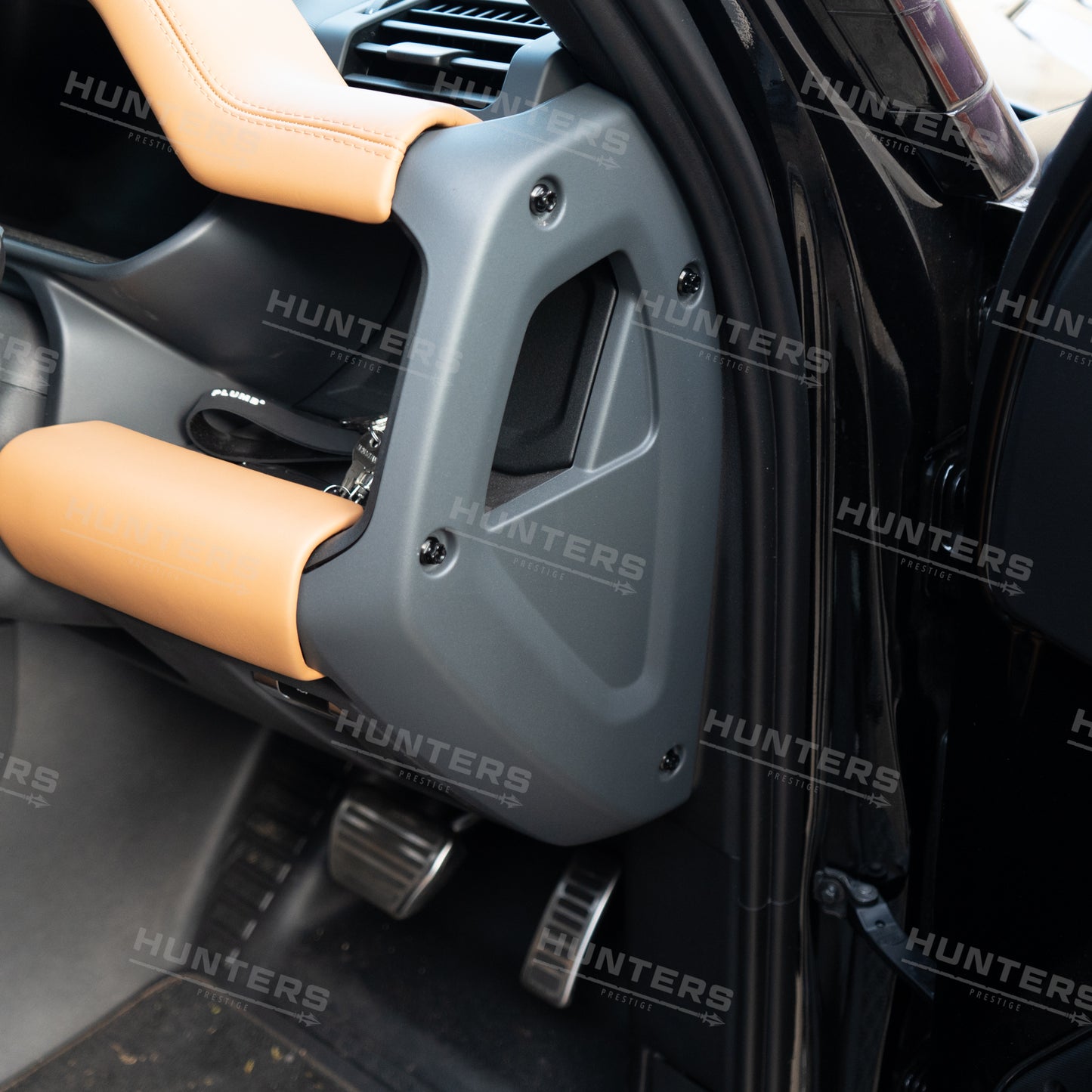 Hunters Interior Bolts Kit