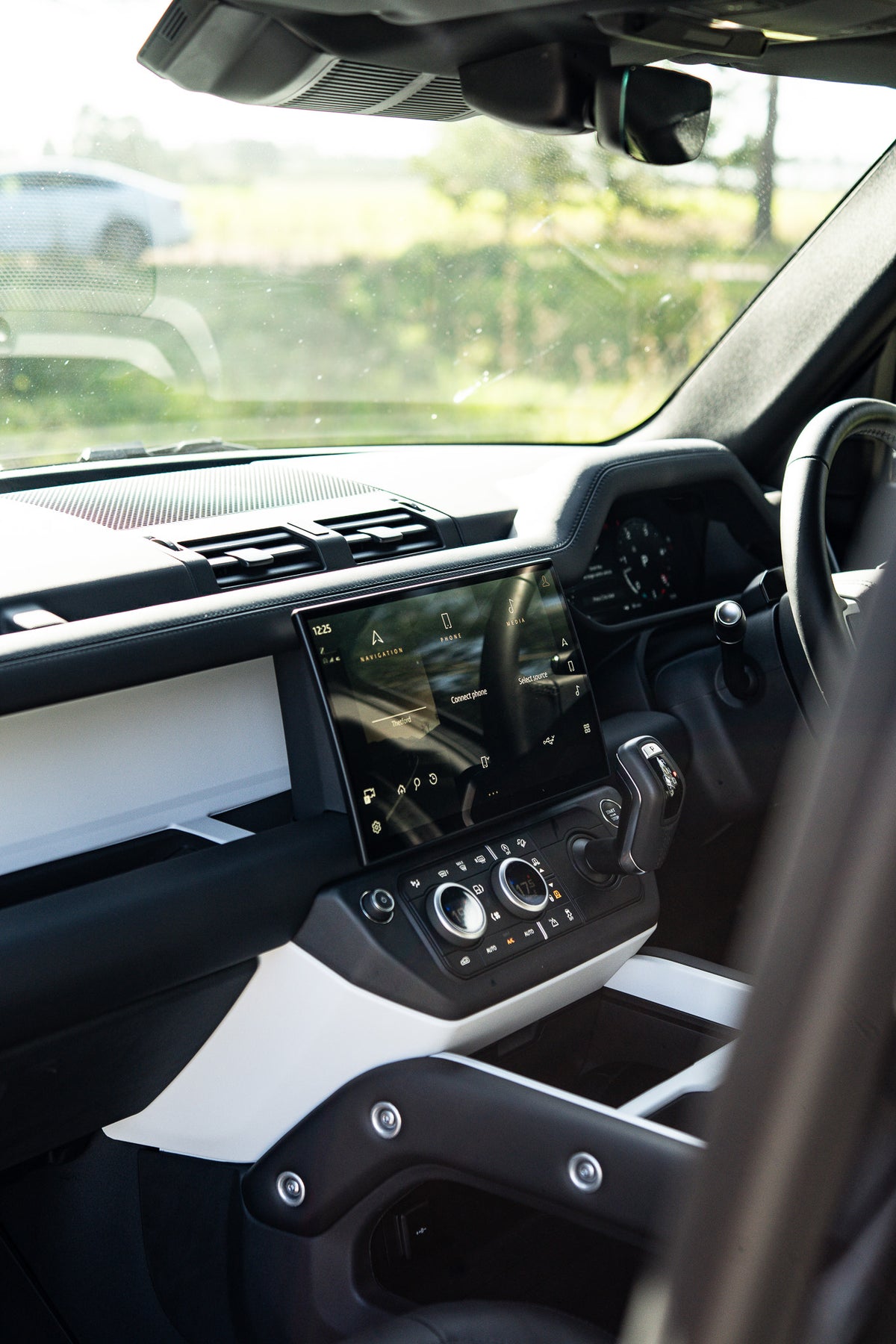 Land Rover Defender 110 X-Dynamic HSE Commercial - Fitted With OCTA Style Body Kit And Rear Seat Conversion