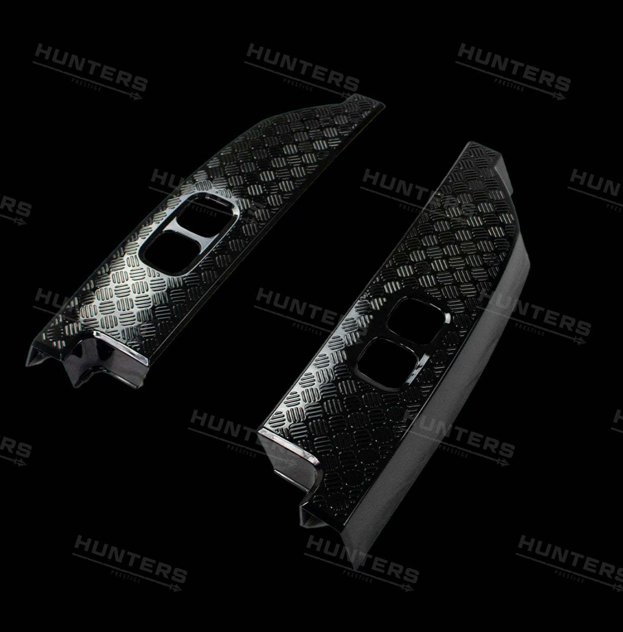 Defender L663 Chequer Plate Tail Lamp Covers-90/110/130