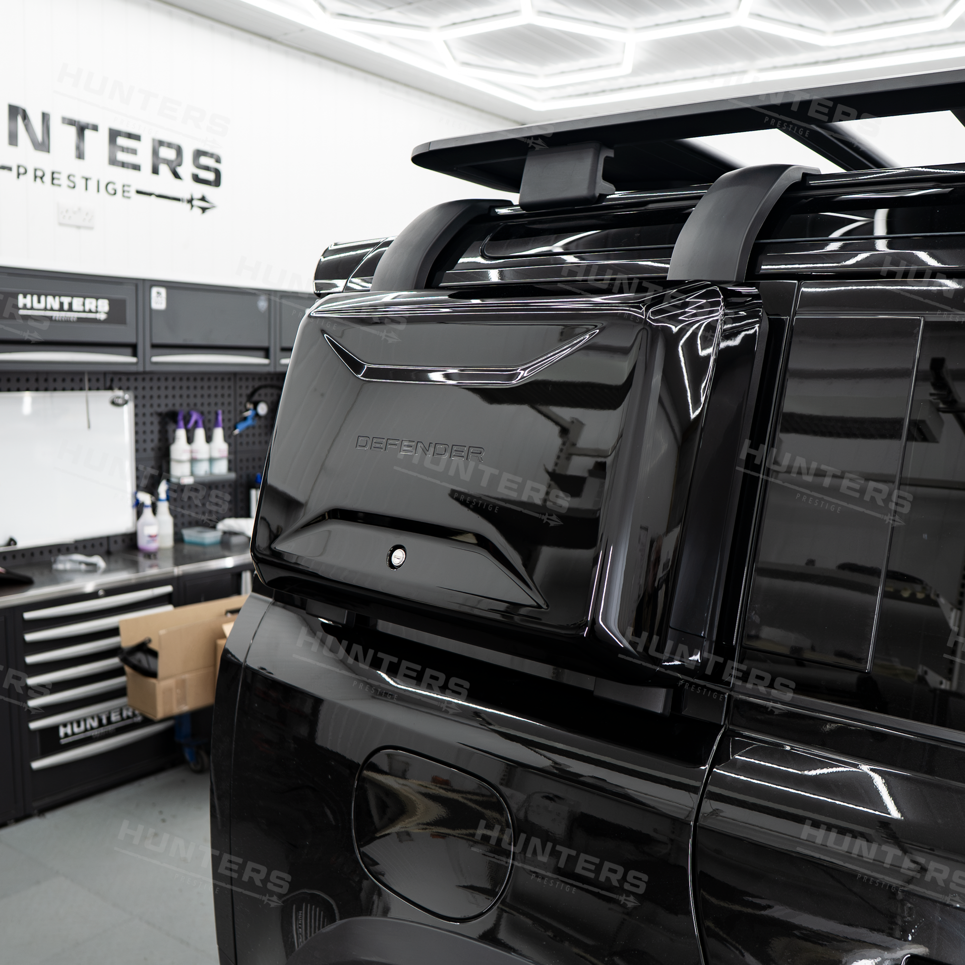 land rover gear zubehör LR Genuine Side Mounted Gear Carrier Box – Hunters Prestige