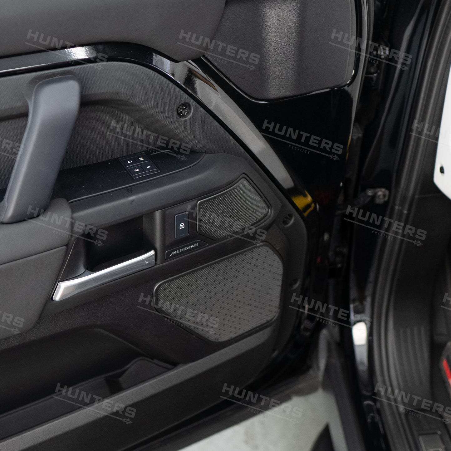 L663 New Defender Hunters Premium Interior Speaker Cover Set
