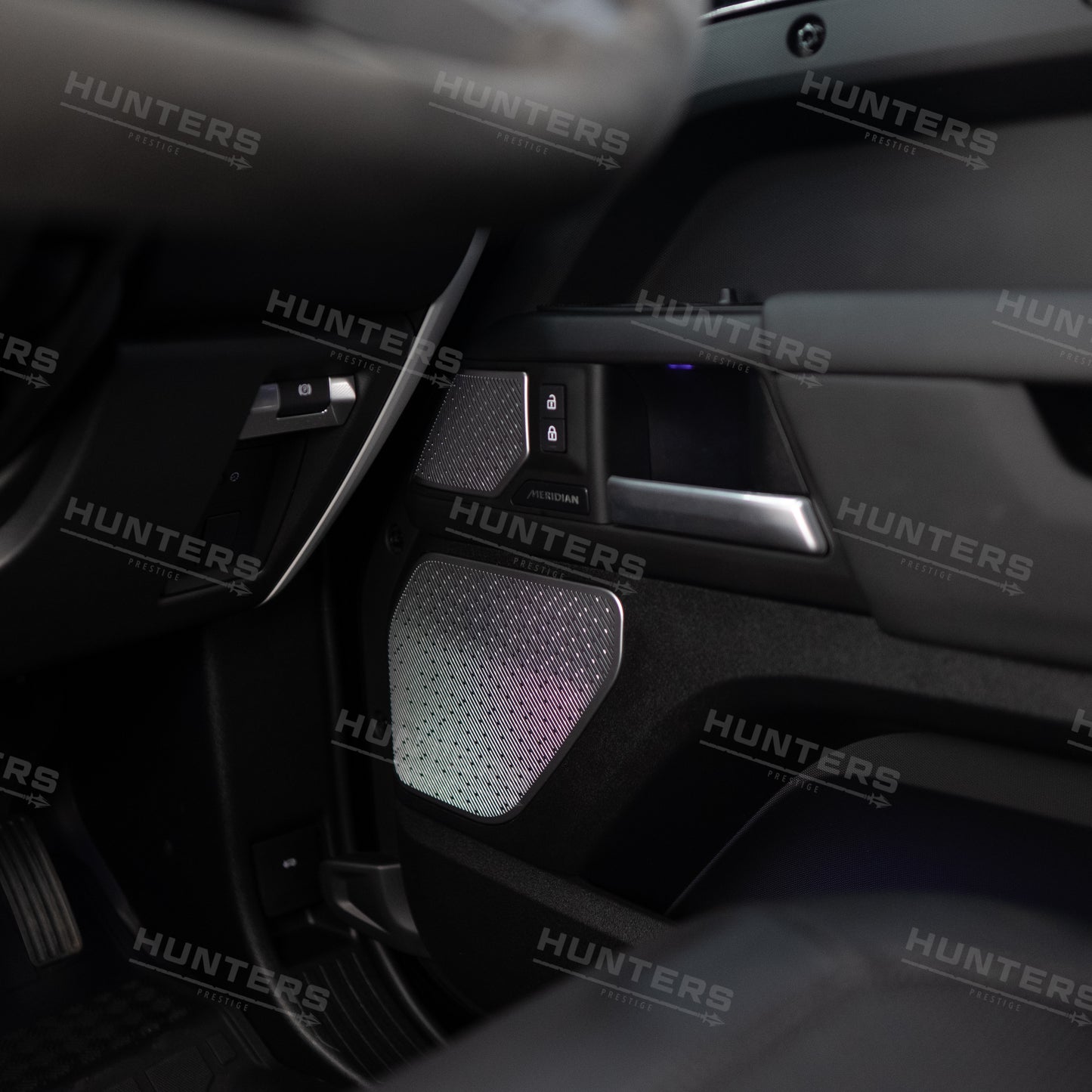 L663 New Defender Hunters Premium Interior Speaker Cover Set