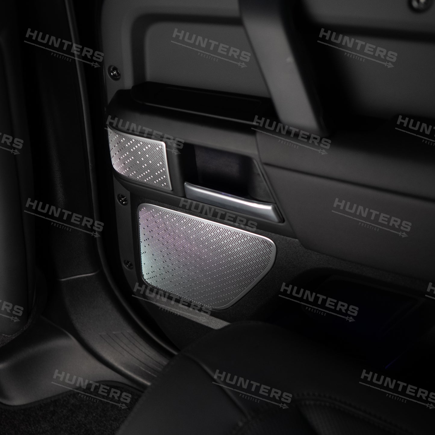 L663 New Defender Hunters Premium Interior Speaker Cover Set