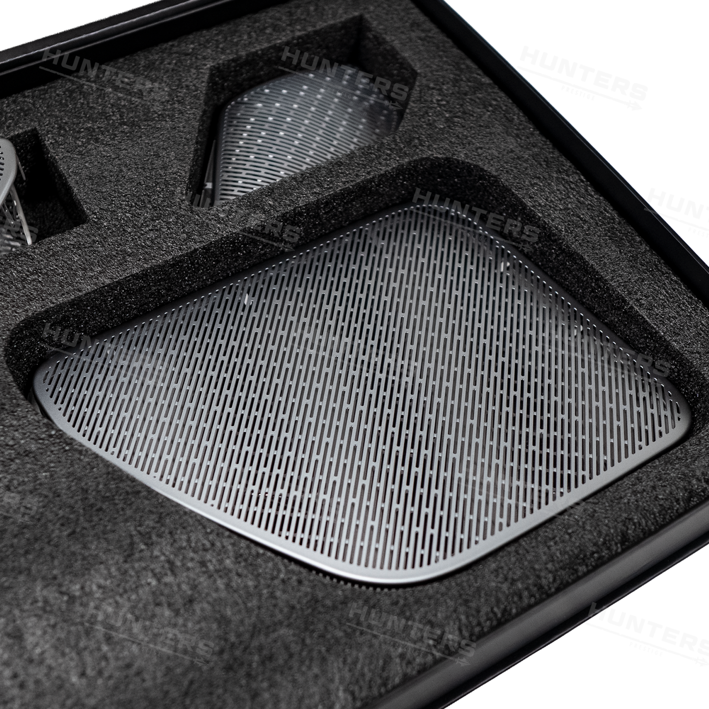 L663 New Defender Hunters Premium Interior Speaker Cover Set