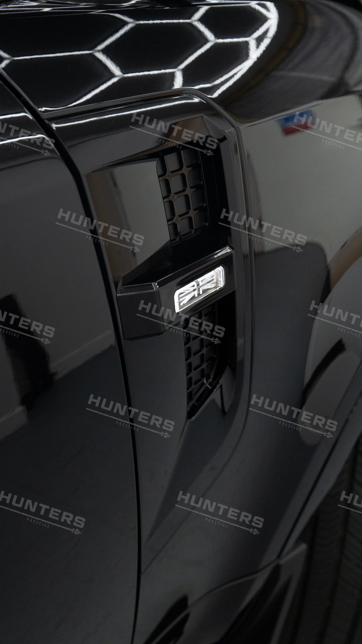 HUNTERS LED SIDE VENTS