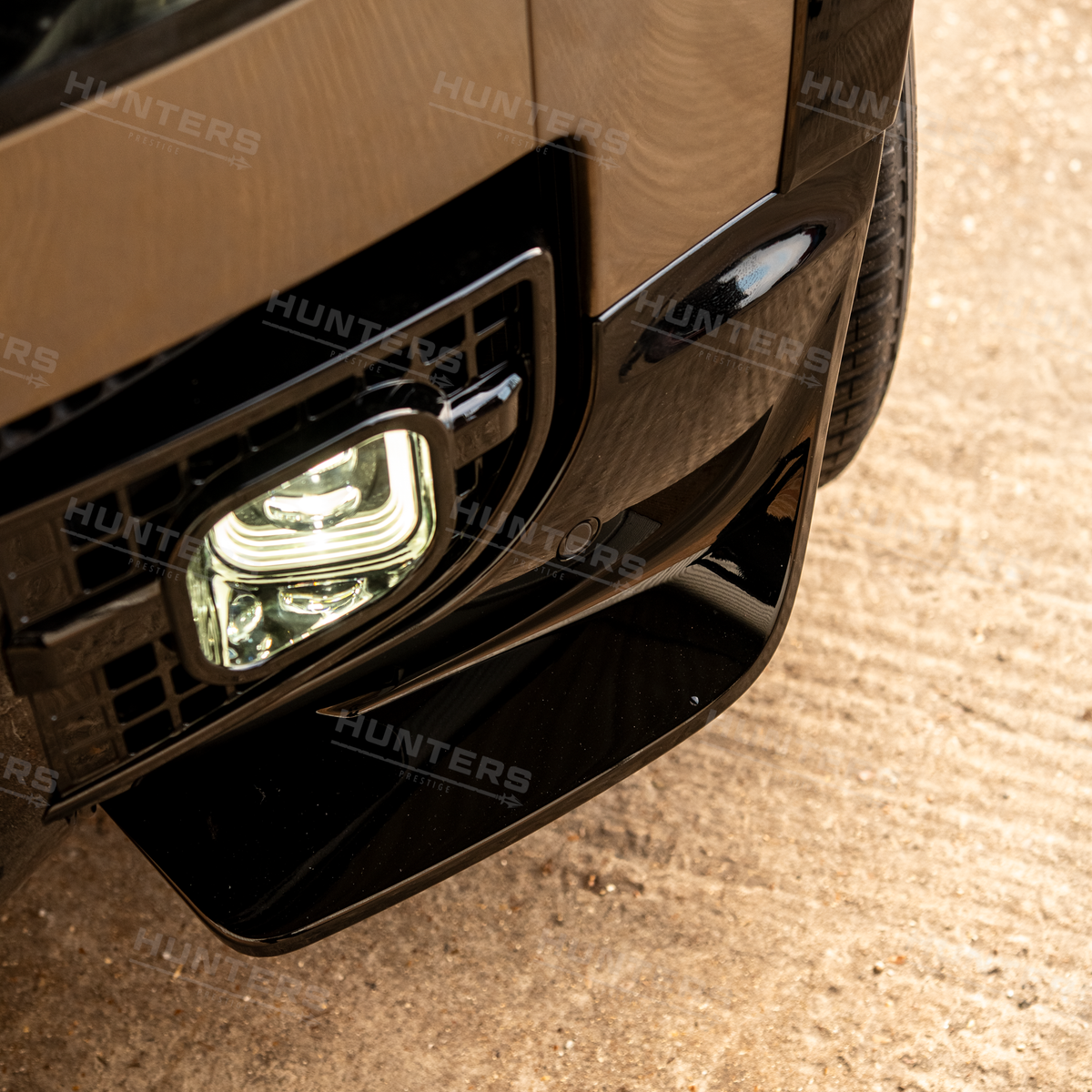 New Land Rover Defender L663 Square Fog Light / DRL – Hunters Prestige
